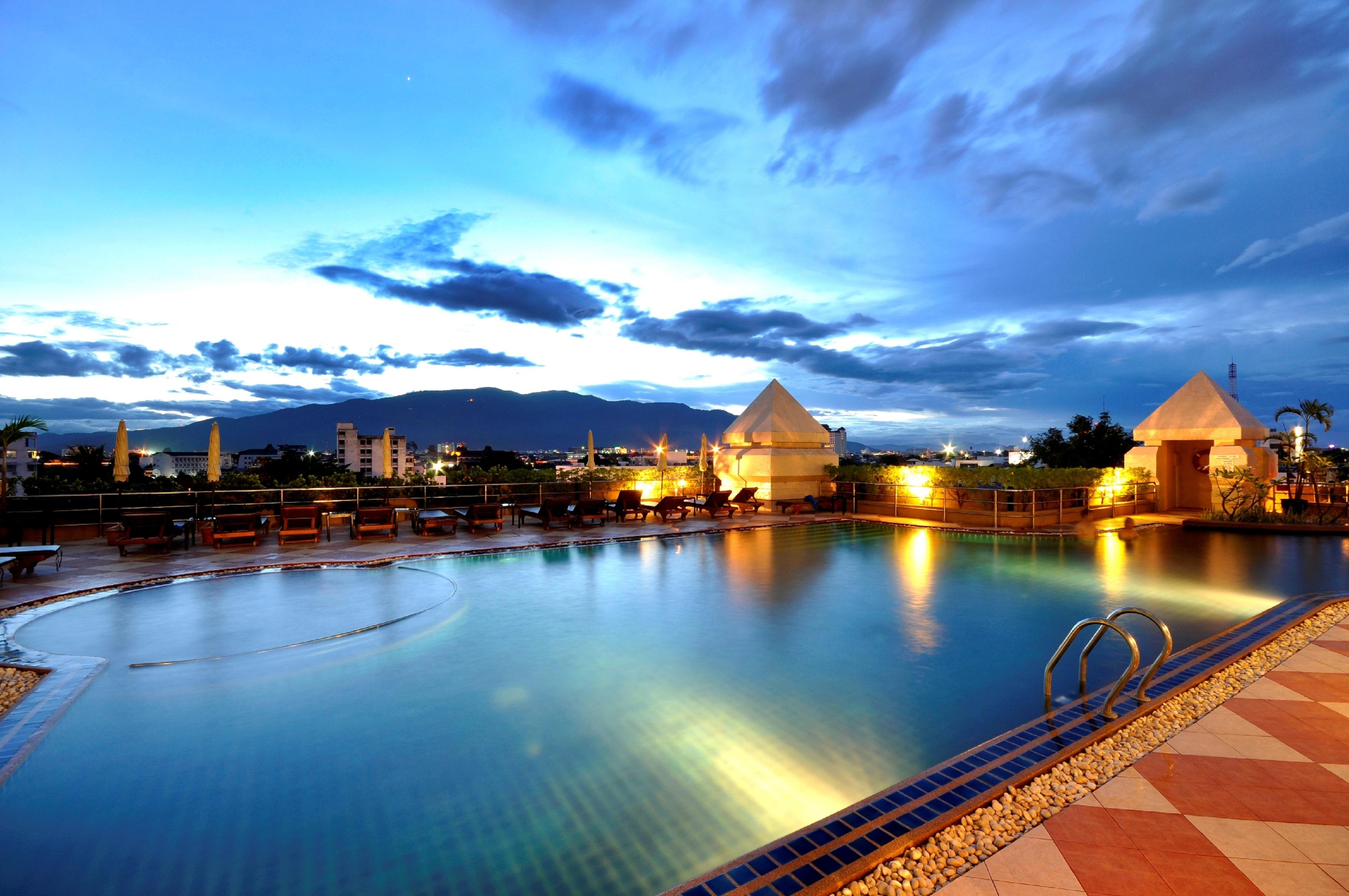 Duangtawan Hotel Chiang Mai -Sha Extra Plus Exterior foto